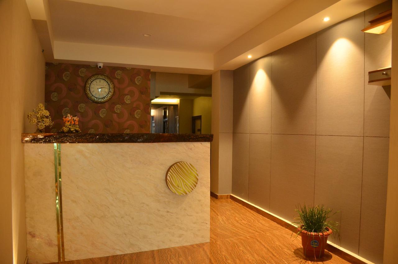 Hotel Aura Shillong Esterno foto