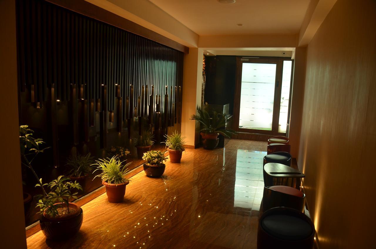 Hotel Aura Shillong Esterno foto